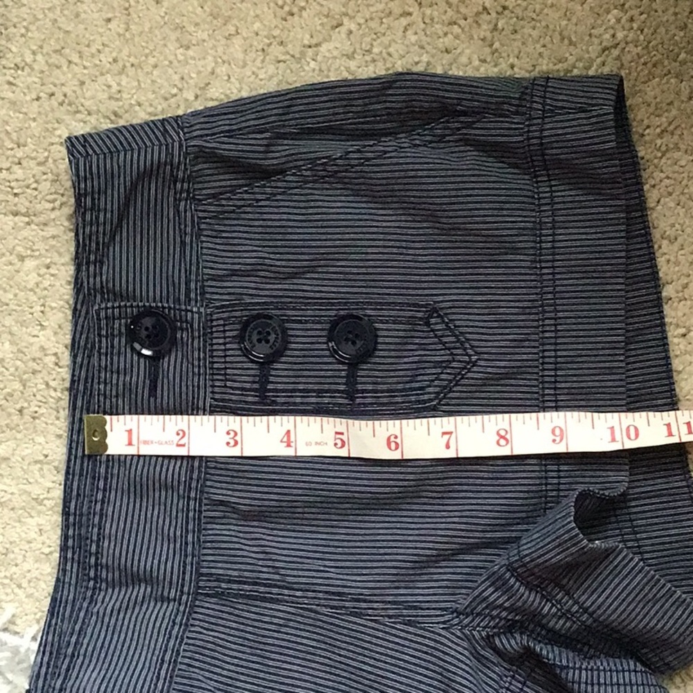 Express Women's Pinstriped Black Shorts - Picture 5 of 9